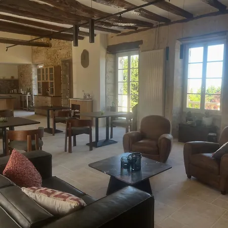 Manoir Calmeer Alojamento de Acomodação e Pequeno-almoço *